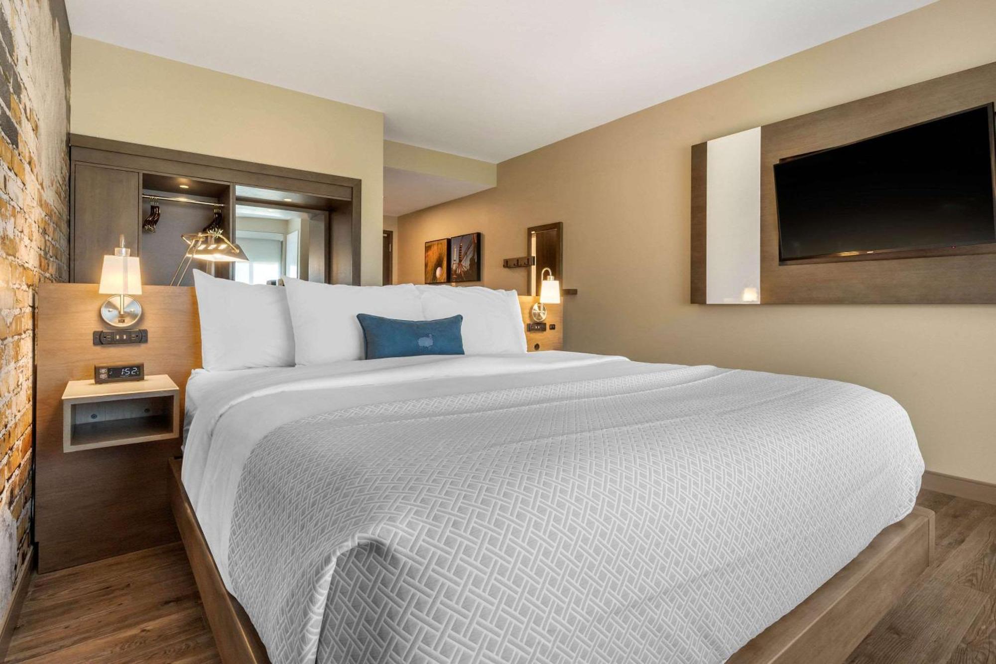 Cambria Hotel פורט מיל מראה חיצוני תמונה