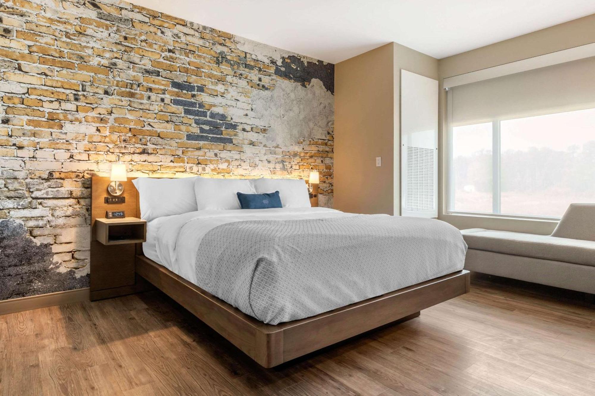 Cambria Hotel פורט מיל מראה חיצוני תמונה