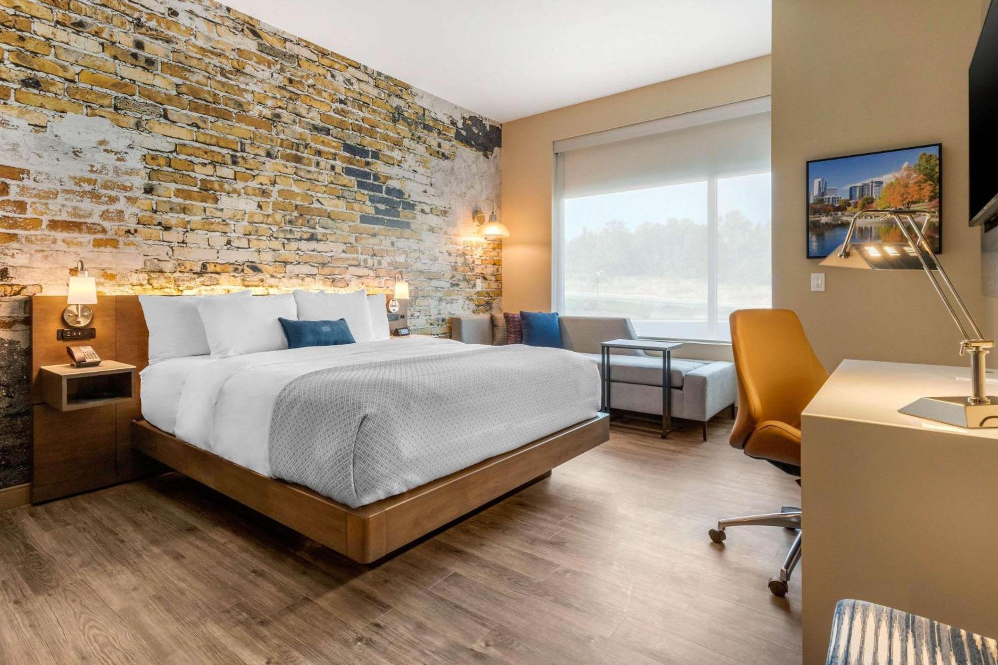 Cambria Hotel פורט מיל מראה חיצוני תמונה