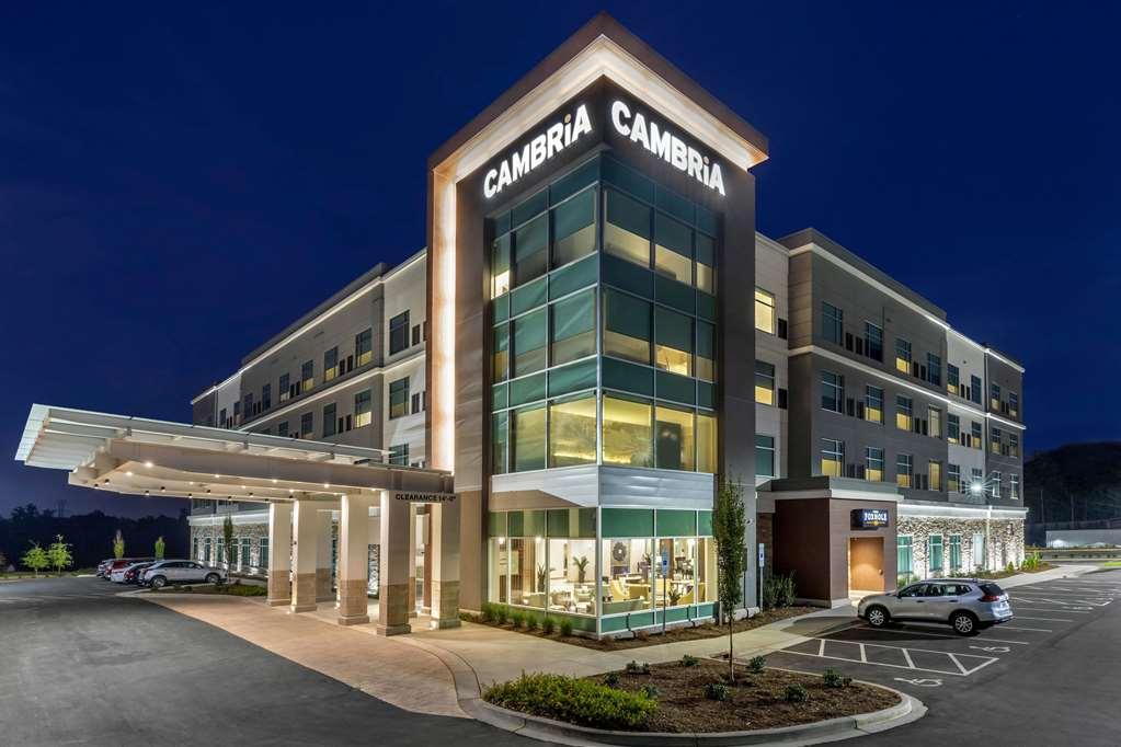 Cambria Hotel פורט מיל מראה חיצוני תמונה